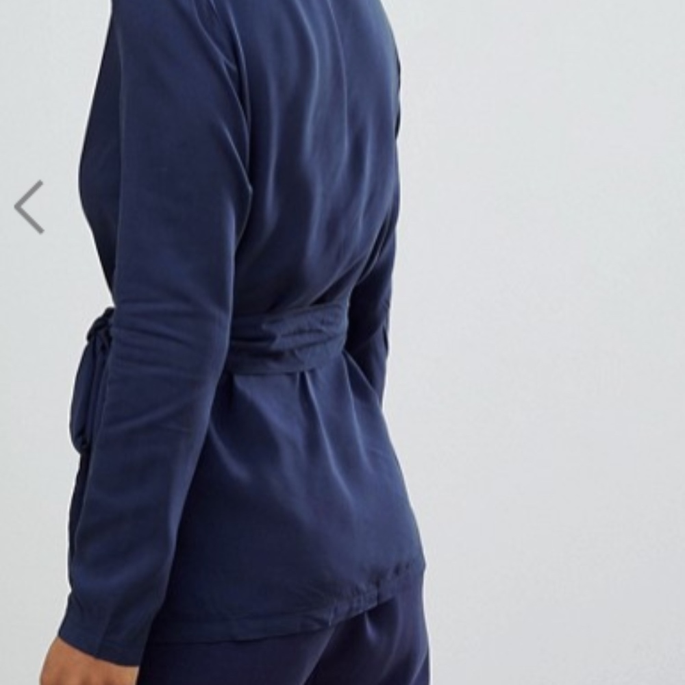 ASOS PrettyLittleThing Belted Blazer - Picture 3 of 3